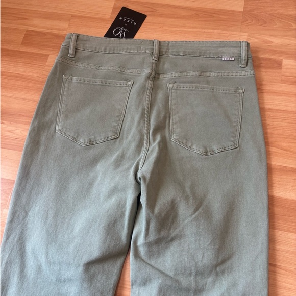 Risen Wide Leg Jeans Wild Oak Boutique Light Sage Green - Picture 11 of 11